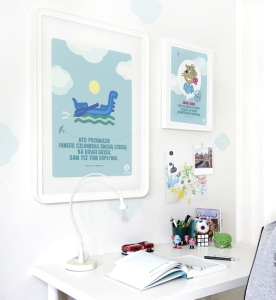 Plakat motywacyjny w ramce – dekoracja w pokoju dziecka